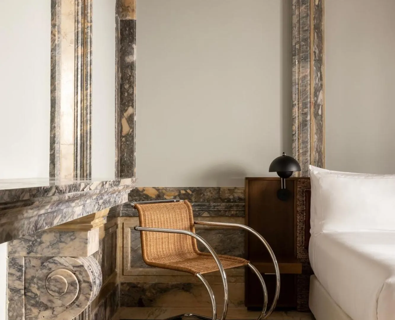 Aparthotel Mercer Residences Sevilla Spain